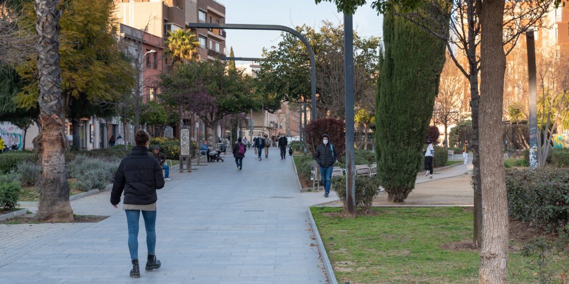 Pompeu Fabra on s'ha fet la fira de Sant Jordi. Banc de Fotos Revista de Badalona. Autor: Enric Estevez