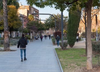 Pompeu Fabra on s'ha fet la fira de Sant Jordi. Banc de Fotos Revista de Badalona. Autor: Enric Estevez